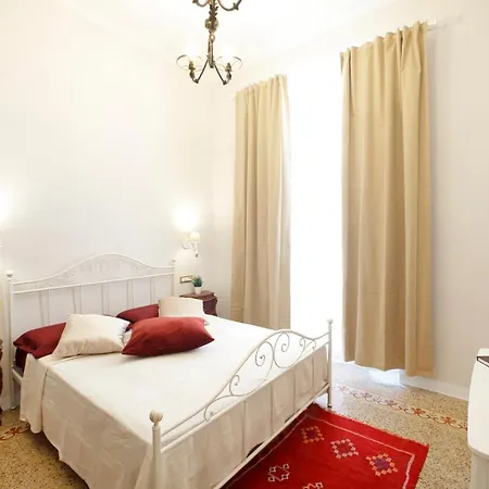 Breathe Liguria - Lucy 1 Bedroom And 1 In A Newly Renovated Nineteenth-century Building In The Historic Center Near The Sea La Spezia